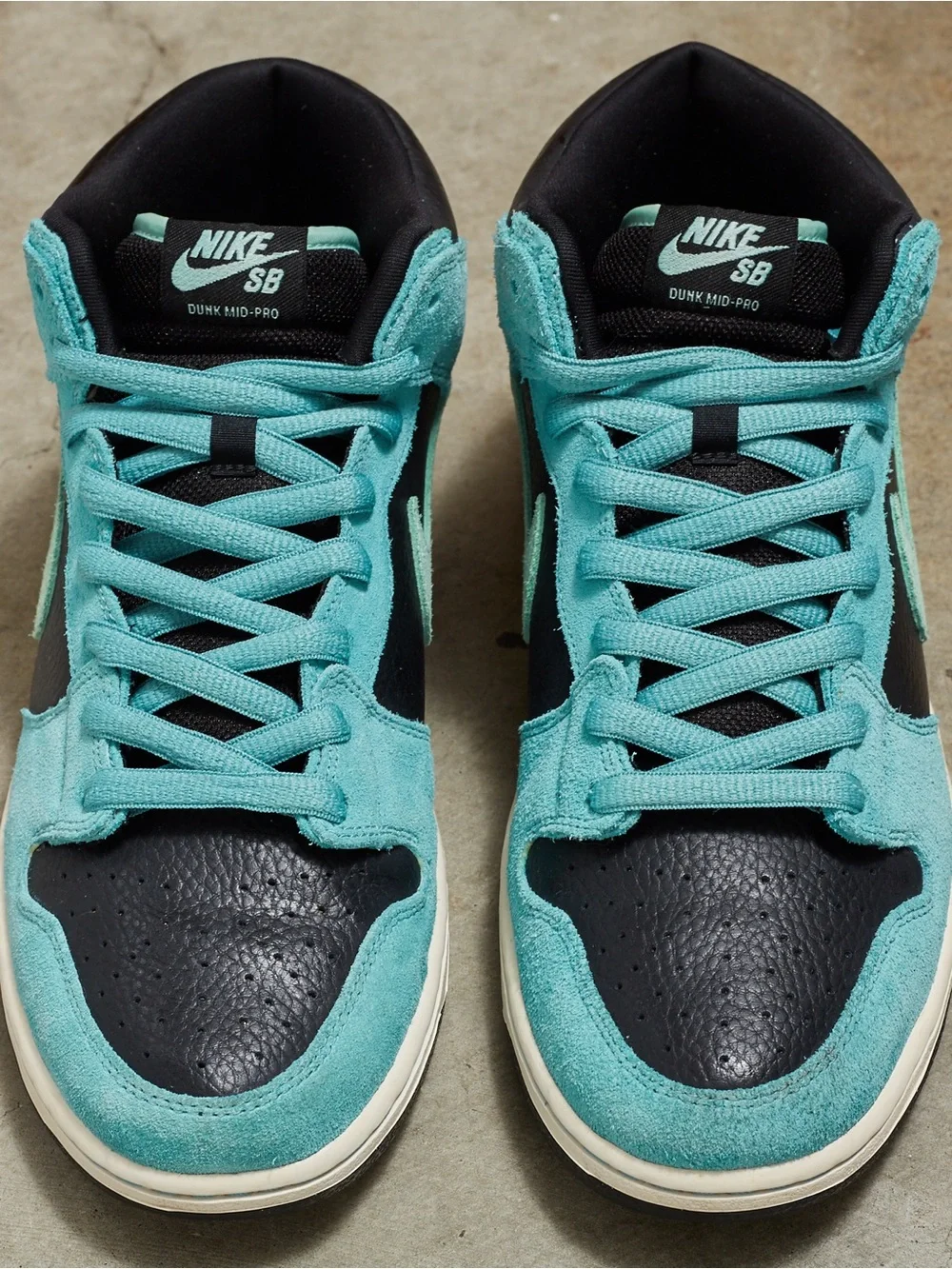 Nike SB Dunk Mid Pro ‘Sea Crystal’